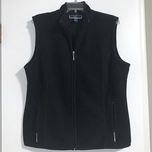 Black fleece vest